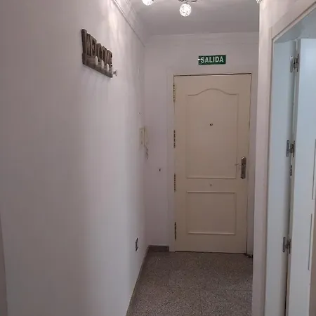 Apartment La Carihuela, 1ª Linea, Playa, Fire Stick Amazon, Parking, 2 Dorm, 5 Pers