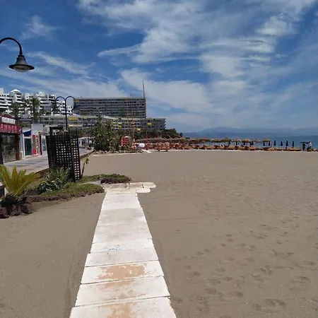 La Carihuela, 1ª Linea, Playa, Fire Stick Amazon, Parking, 2 Dorm, 5 Pers *