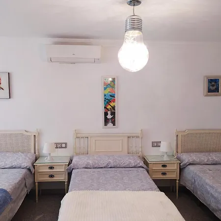 Apartment La Carihuela, 1ª Linea, Playa, Fire Stick Amazon, Parking, 2 Dorm, 5 Pers Torremolinos